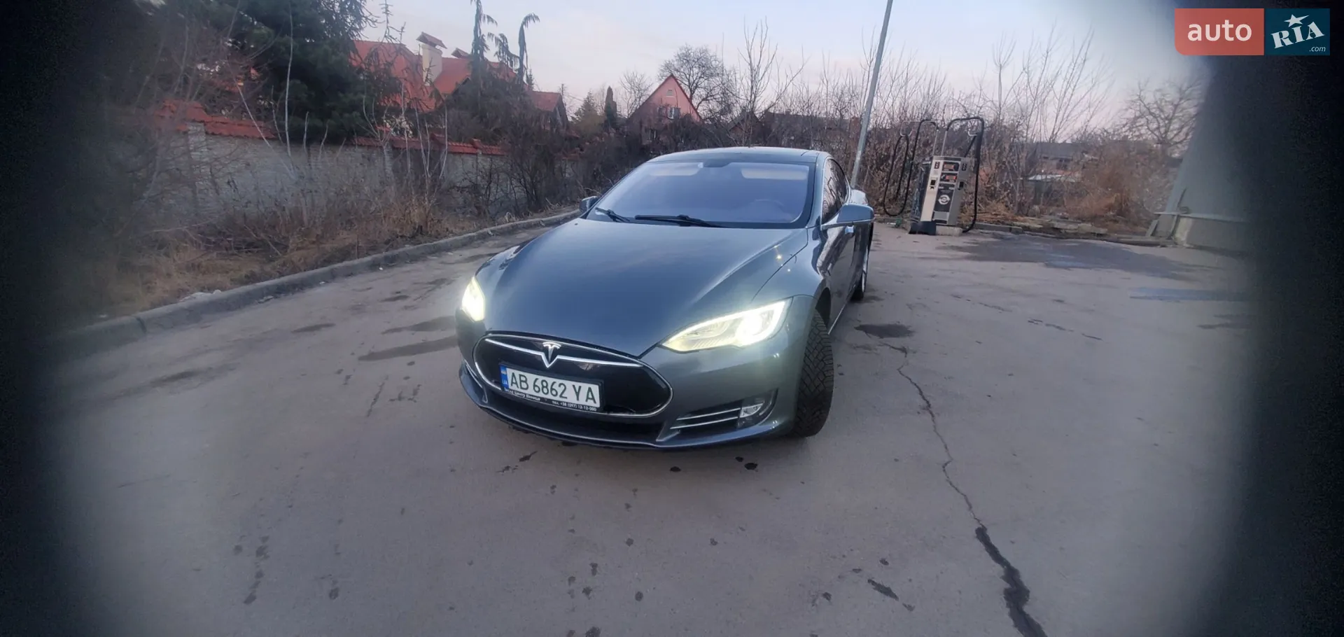 2014 Tesla Model S - мініатюра 16