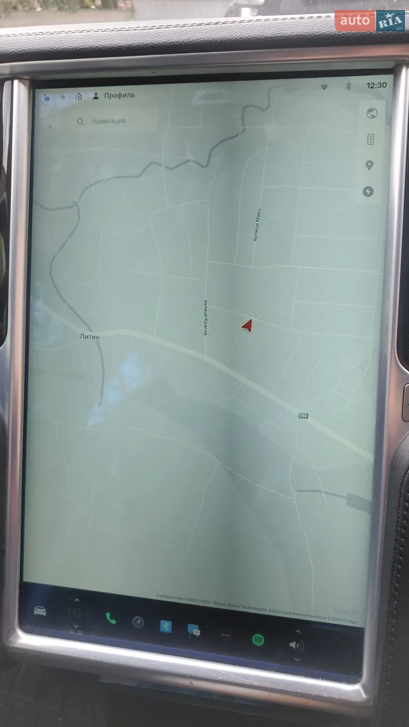 2014 Tesla Model S - мініатюра 28