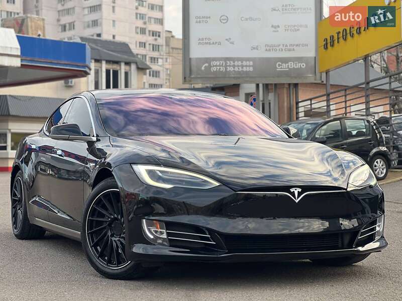 Лифтбек Tesla Model S 2019 в Одессе
