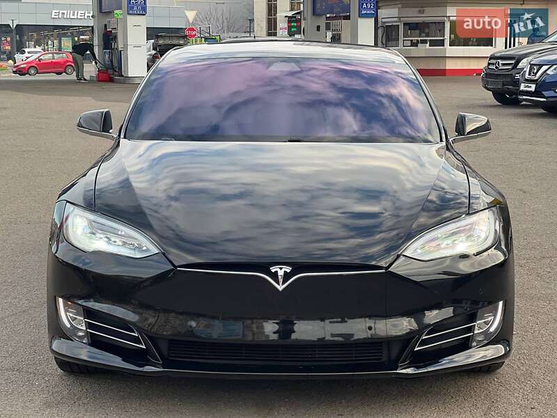 Лифтбек Tesla Model S 2019 в Одессе