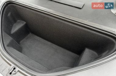 Лифтбек Tesla Model S 2017 в Киеве