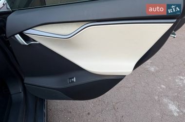 Лифтбек Tesla Model S 2020 в Кривом Роге
