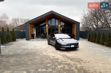 Лифтбек Tesla Model S 2021 в Виннице