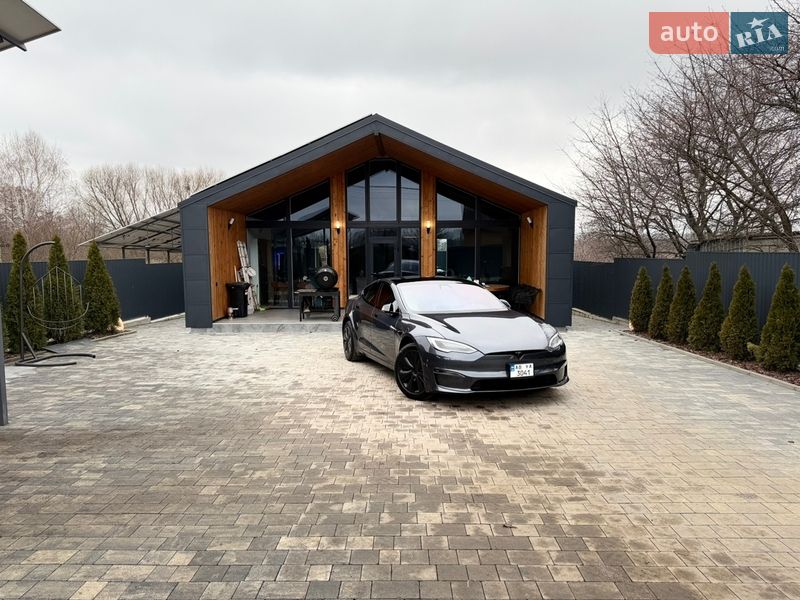 Лифтбек Tesla Model S 2021 в Виннице