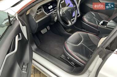 Лифтбек Tesla Model S 2014 в Львове
