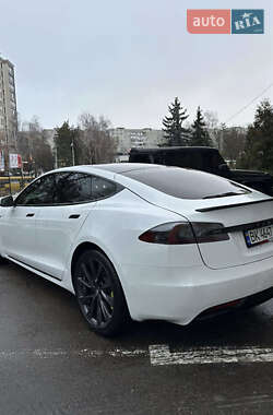 Лифтбек Tesla Model S 2018 в Львове