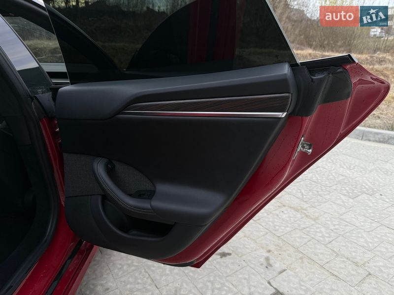 Лифтбек Tesla Model S 2021 в Львове фото 53 Лифтбек Tesla Model S 2021 в Львове