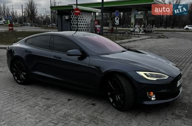 Ліфтбек Tesla Model S 2019 в Дніпрі