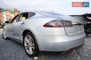 Лифтбек Tesla Model S 2014 в Дрогобыче