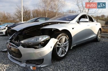 Лифтбек Tesla Model S 2014 в Дрогобыче