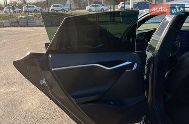 Ліфтбек Tesla Model S 2017 в Житомирі
