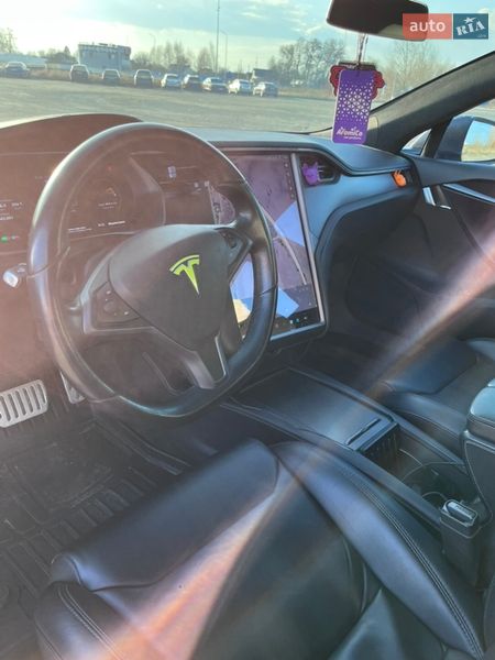 Лифтбек Tesla Model S 2018 в Борисполе