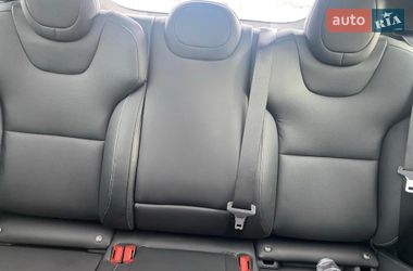 Лифтбек Tesla Model S 2023 в Староконстантинове