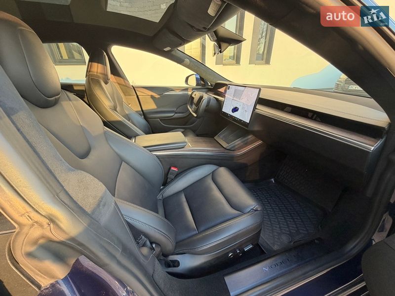 Лифтбек Tesla Model S 2022 в Львове