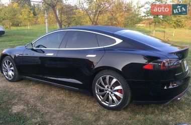 Хэтчбек Tesla Model S 2014 в Коломые
