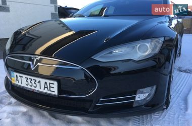 Хэтчбек Tesla Model S 2014 в Коломые