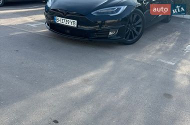 Лифтбек Tesla Model S 2016 в Одессе