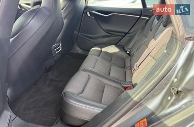 Лифтбек Tesla Model S 2018 в Городке