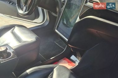 Ліфтбек Tesla Model S 2015 в Тернополі