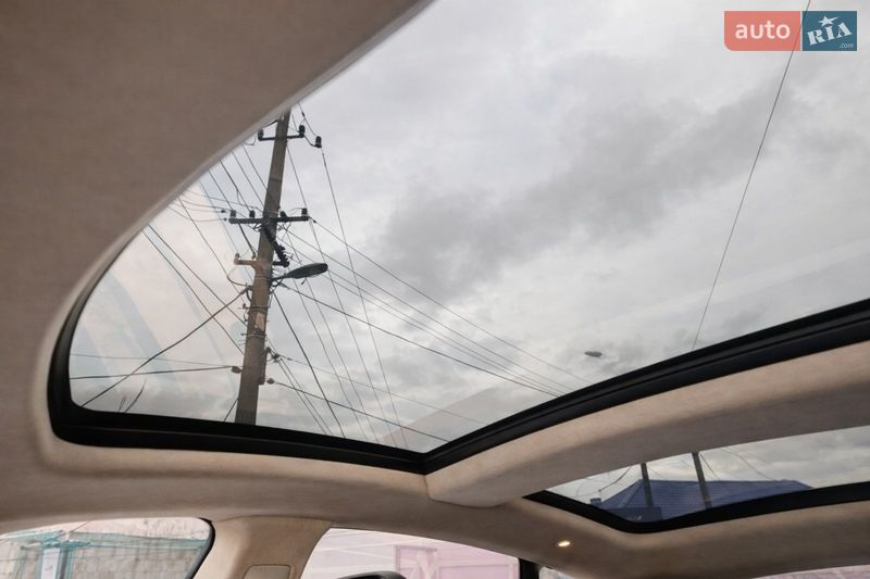 Лифтбек Tesla Model S 2015 в Харькове