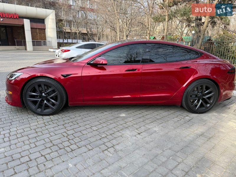 Tesla Model S 2024
