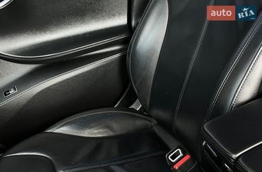 Лифтбек Tesla Model S 2015 в Смыге