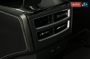 Лифтбек Tesla Model S 2015 в Смыге