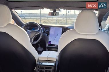 Лифтбек Tesla Model S 2020 в Борисполе