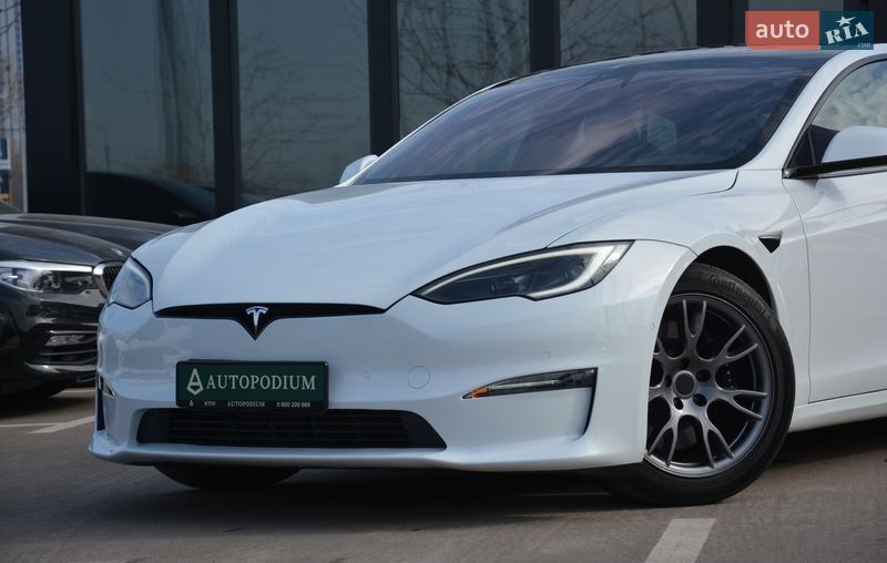 Лифтбек Tesla Model S 2022 в Киеве фото 6 Лифтбек Tesla Model S 2022 в Киеве