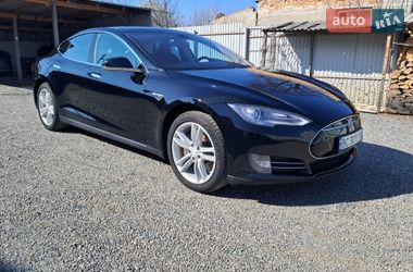 Лифтбек Tesla Model S 2014 в Радехове