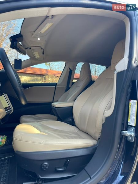 Лифтбек Tesla Model S 2014 в Черновцах фото 9 Лифтбек Tesla Model S 2014 в Черновцах