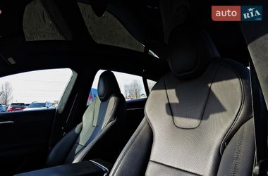 Ліфтбек Tesla Model S 2021 в Черкасах