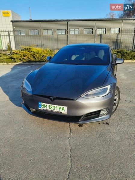 Лифтбек Tesla Model S 2019 в Сумах