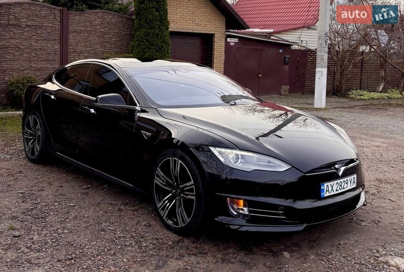 Tesla Model S 2015 Tesla Model S 2015