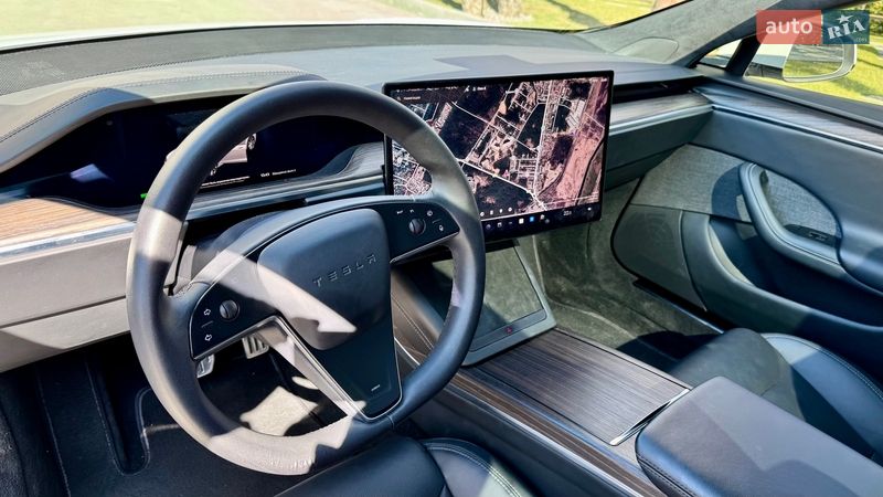 Лифтбек Tesla Model S 2023 в Киеве фото 8 Лифтбек Tesla Model S 2023 в Киеве