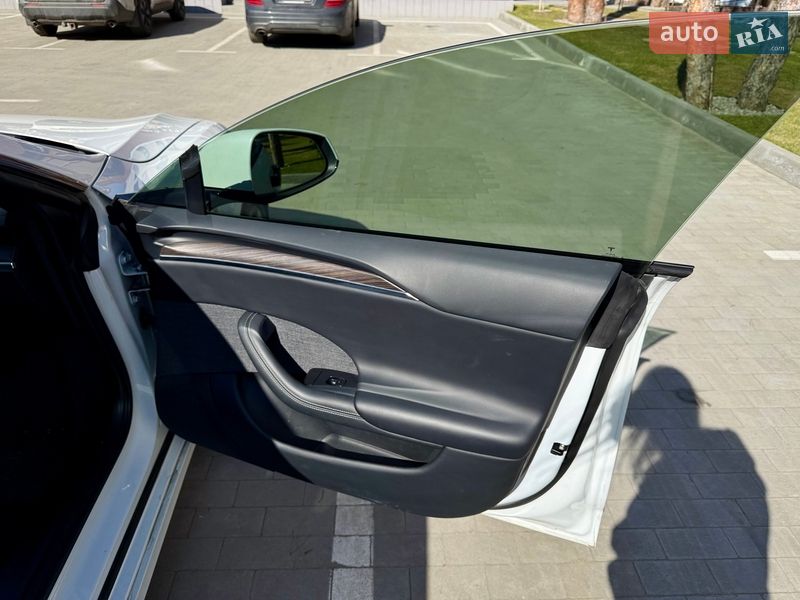 Ліфтбек Tesla Model S 2023 в Києві фото 12 Ліфтбек Tesla Model S 2023 в Києві