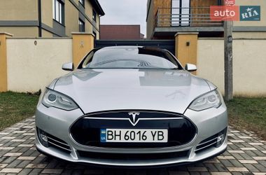 Ліфтбек Tesla Model S 2015 в Одесі