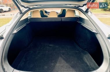Ліфтбек Tesla Model S 2015 в Одесі