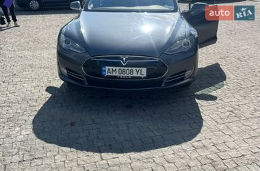Лифтбек Tesla Model S 2013 в Житомире