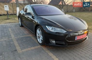 Лифтбек Tesla Model S 2014 в Луцке