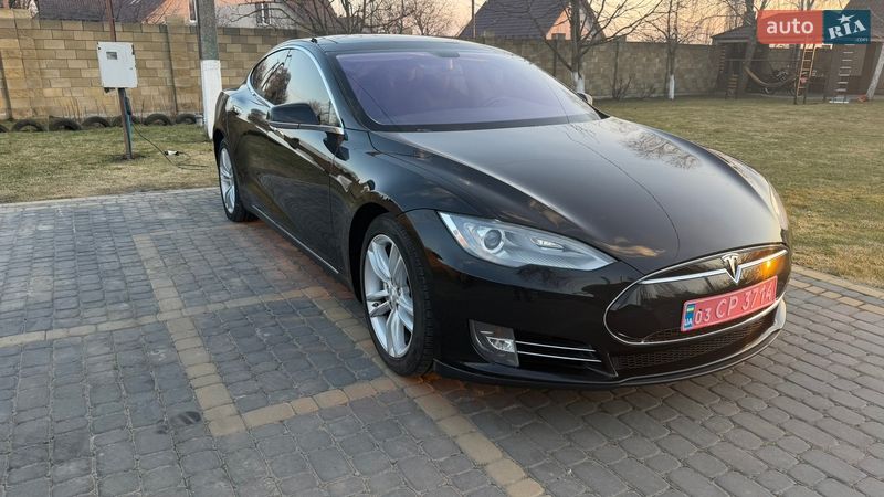 2014 Tesla Model S, VIN 5YJSA1S11EFP33247:plate — фото 1 (autoria)
