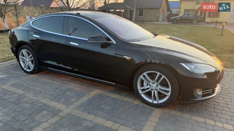 Ліфтбек Tesla Model S 2014 в Луцьку фото 6 Ліфтбек Tesla Model S 2014 в Луцьку