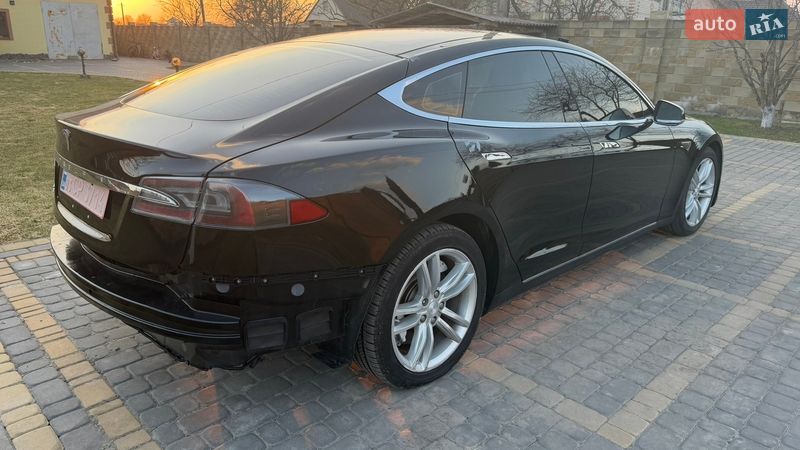 Ліфтбек Tesla Model S 2014 в Луцьку фото 7 Ліфтбек Tesla Model S 2014 в Луцьку