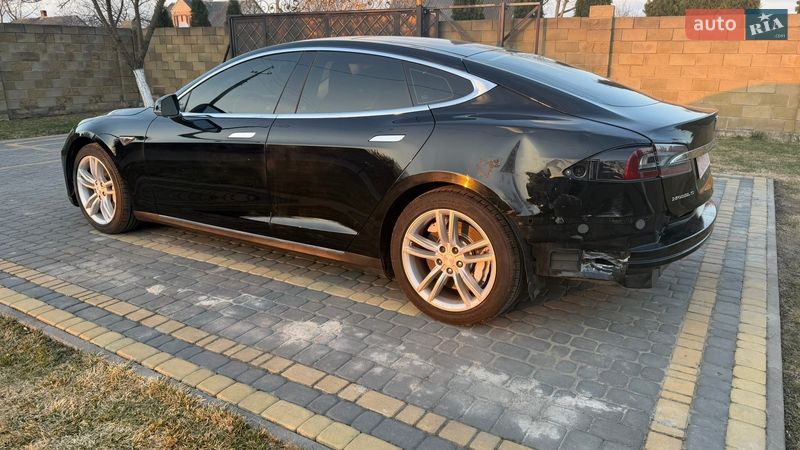 Ліфтбек Tesla Model S 2014 в Луцьку фото 11 Ліфтбек Tesla Model S 2014 в Луцьку