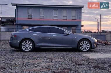 Лифтбек Tesla Model S 2013 в Луцке