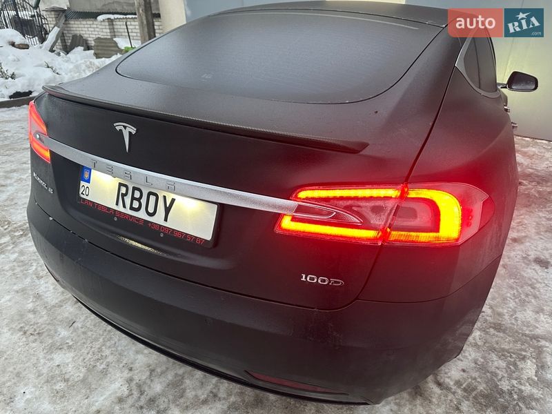 Лифтбек Tesla Model S 2017 в Тернополе фото 2 Лифтбек Tesla Model S 2017 в Тернополе