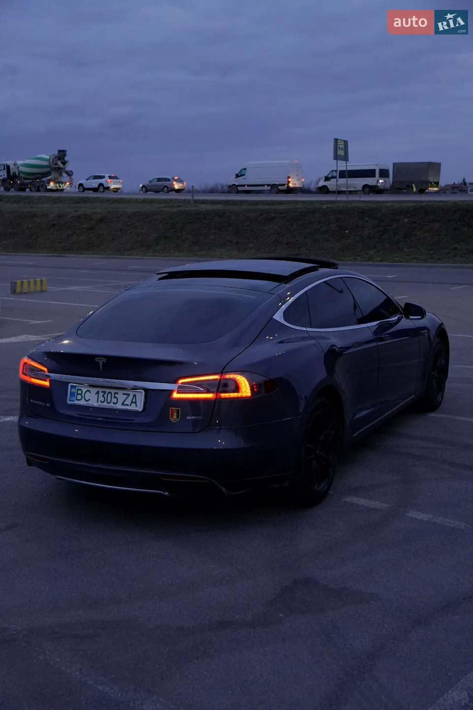 2015 Tesla Model S - мініатюра 4