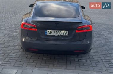Лифтбек Tesla Model S 2017 в Днепре