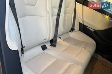 Лифтбек Tesla Model S 2017 в Дубно
