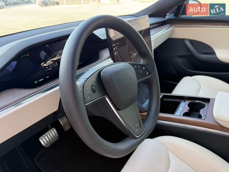 Ліфтбек Tesla Model S 2021 в Львові